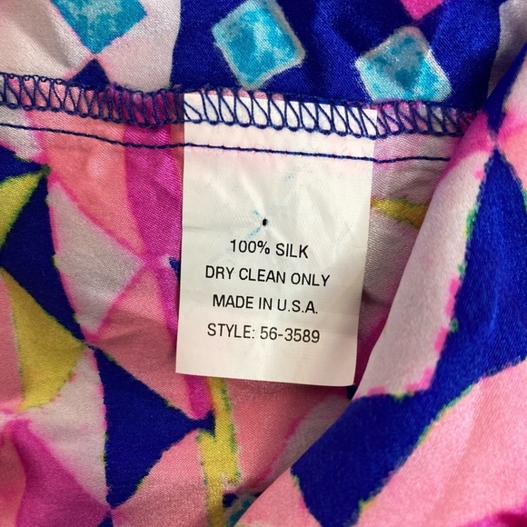 Alice & Trixie GeometricSilk Top - Picture 10 of 10